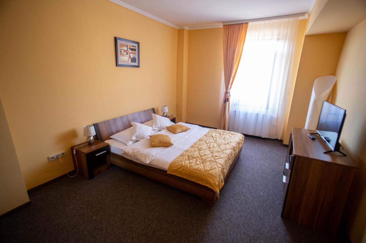 Hotel Alexandra Temesvár Kültér fotó
